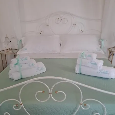 Tullia -intera Casa- Holiday home *